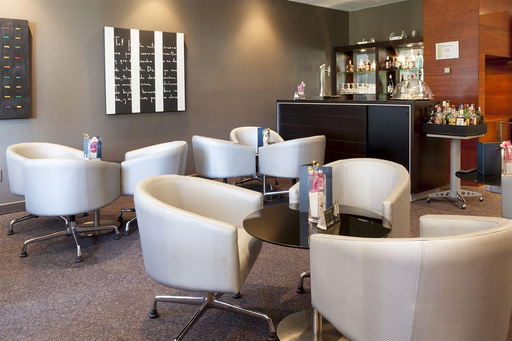 Ac Hotel Ponferrada By Marriott Extérieur photo
