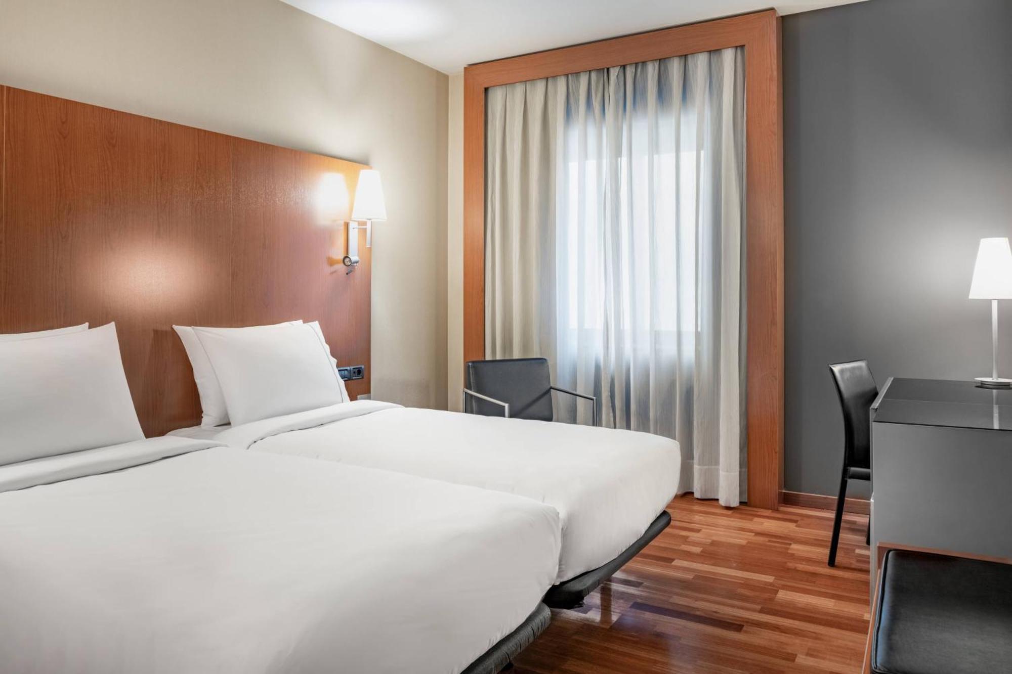 Ac Hotel Ponferrada By Marriott Extérieur photo